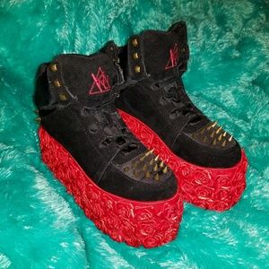 YRU Qozmos price firm